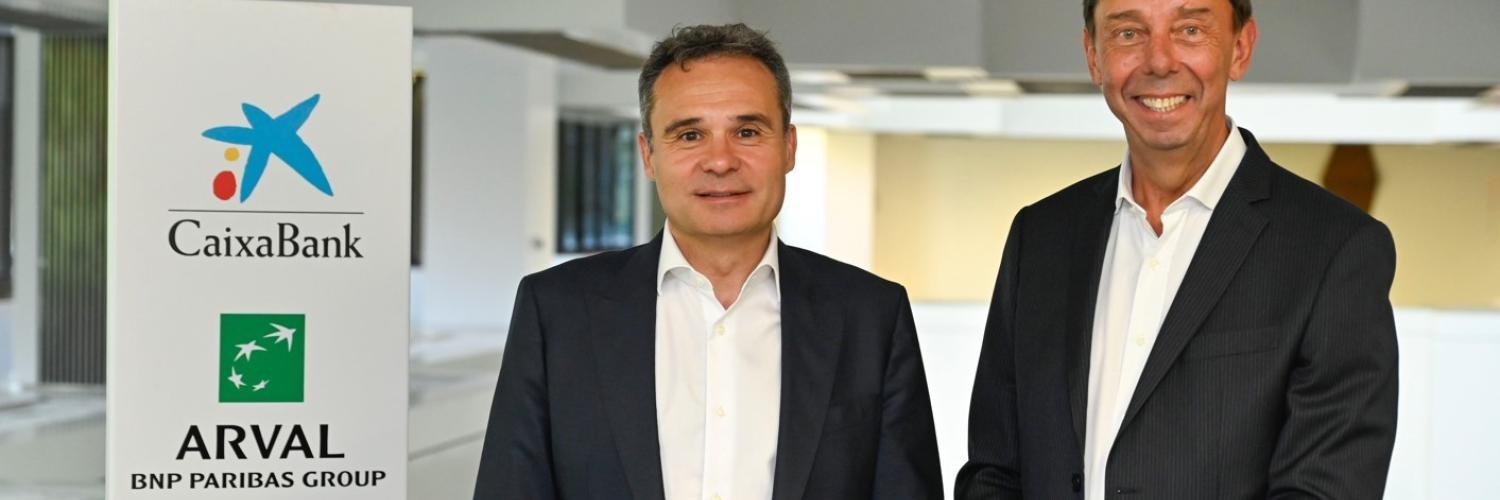 Caixabank y Arval extienden hasta 2030 su alianza  para transformar la movilidad en España y  prevén comercializar 200.000 vehículos en cinco años