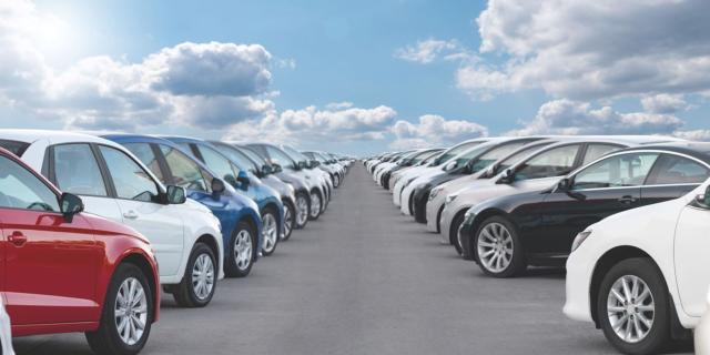  Históricamente, el mercado automovilístico europeo ha estado dominado por marcas consolidadas y reconocidas como Ford, Toyota y Volkswagen. Sin embargo, asistimos a un claro cambio de tendencia con la entrada de nuevos fabricantes OEM (Original Equipment Manufacturer, por sus siglas en inglés).  Los OEM son las empresas que fabrican piezas y equipos para vehículos nuevos, que luego pueden ser comercializados por otro fabricante. Juegan un papel crucial en la industria automotriz, tanto en Europa como a niv