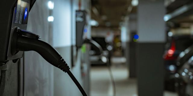 Arval España electrifica su flota propia y mide el pulso a los conductores de vehículos eléctricos de flotas corporativas