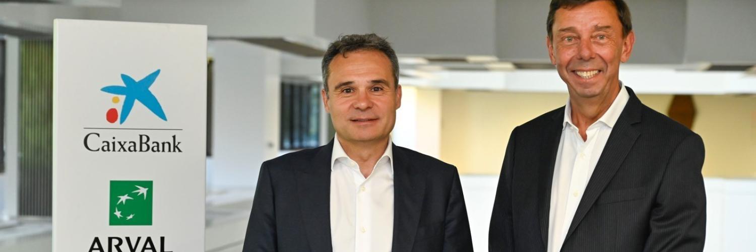 Caixabank y Arval extienden hasta 2030 su alianza  para transformar la movilidad en España y  prevén comercializar 200.000 vehículos en cinco años